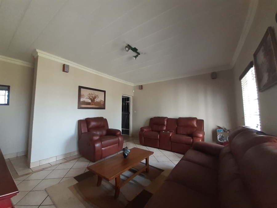 4 Bedroom Property for Sale in Vaalpark Free State